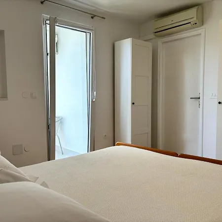 4174-8 For 6 Pers In Apartmán Duće